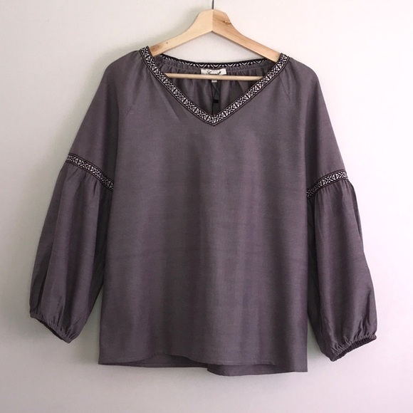 Gray Sky Boho Peasant Top - Picture 5 of 8